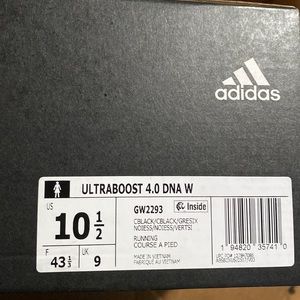 *SOLD*Adidas Ultraboost 4.0 DNA